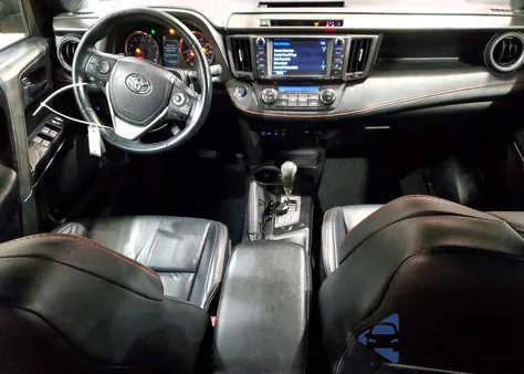 2017 Toyota Rav4 Se z USA, uszkodzony, nr VIN 2T3JFREV3HW606119
